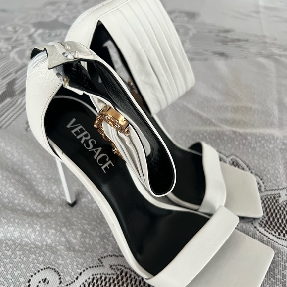 Versace Shoes - Versace White and Gold Women's Heels